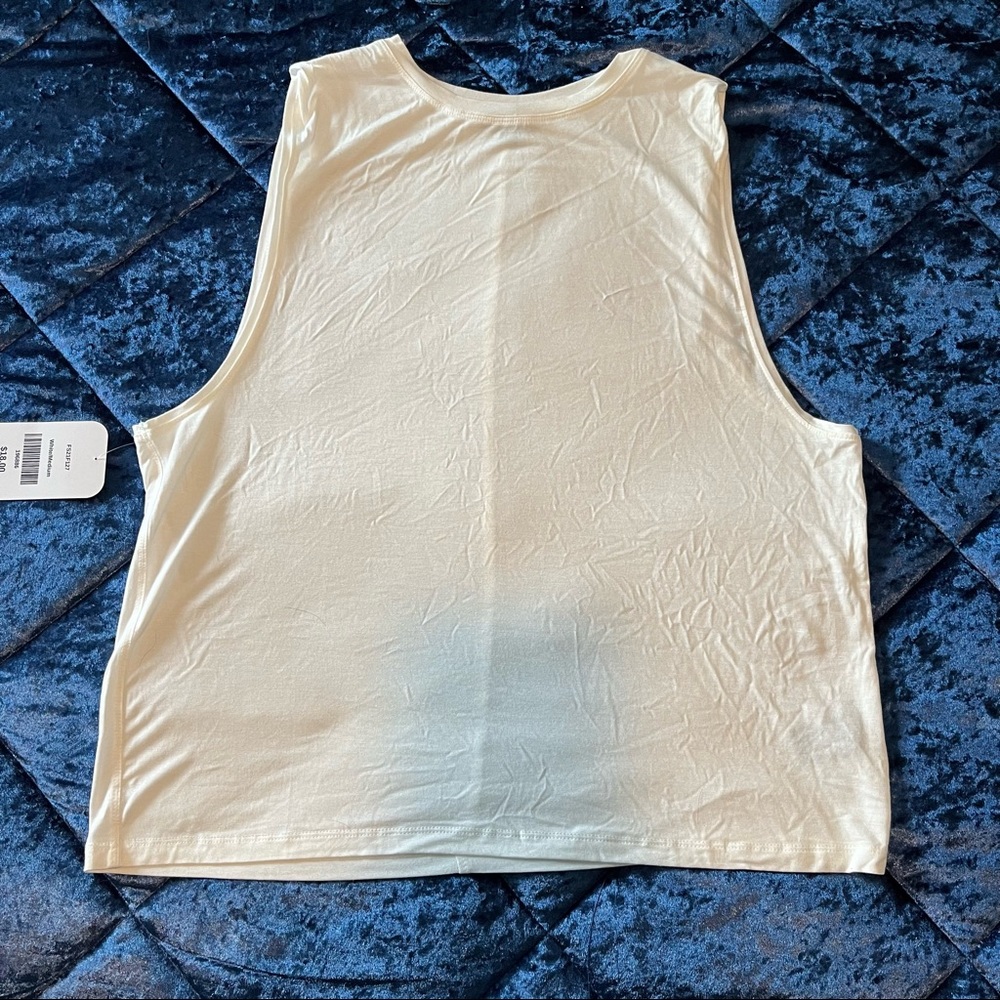 Tank size M